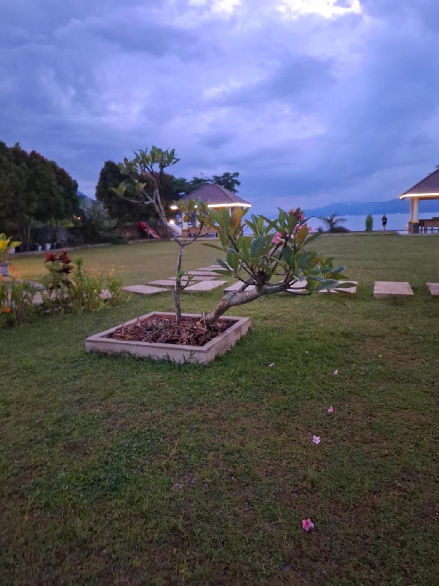 Juma Cottages Tuk Tuk Eksteriør bilde